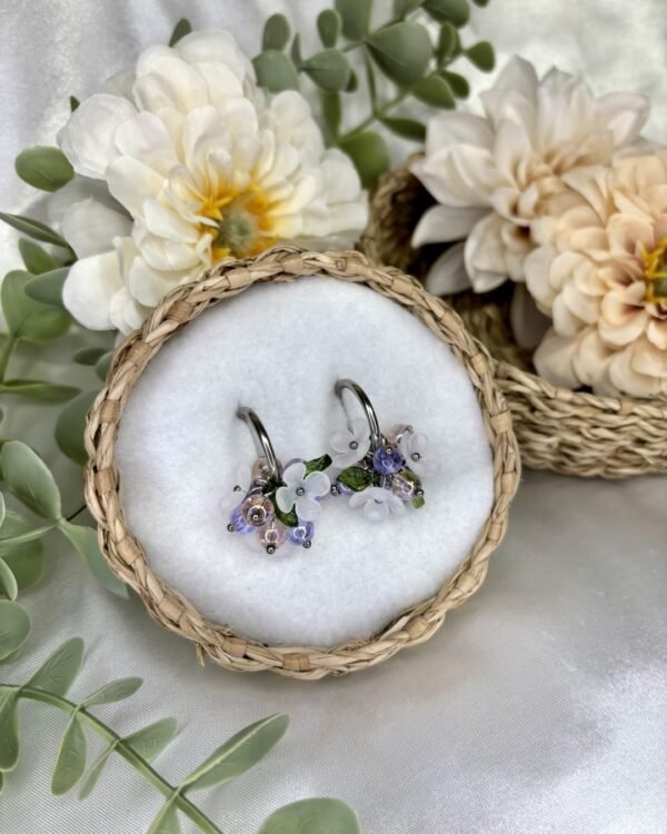 Emilia-korvakorut, laventeli-roosa, hopea