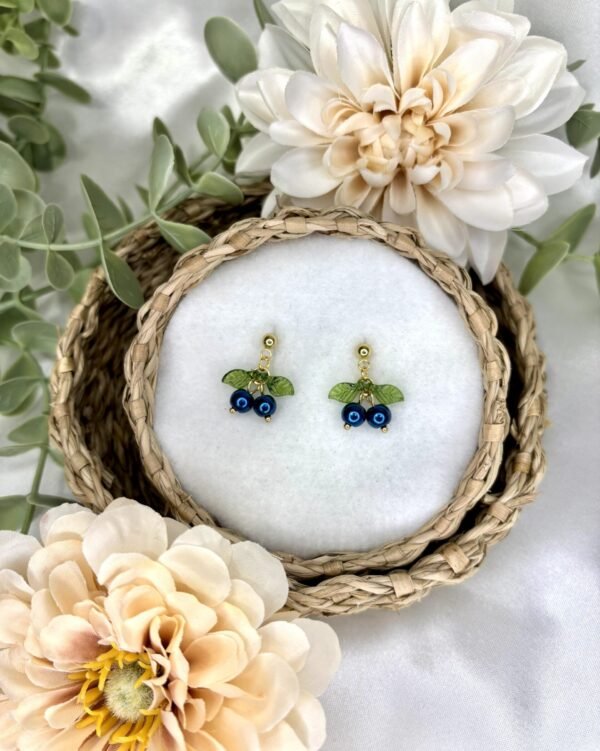 Mustikka-korvakorut, kulta