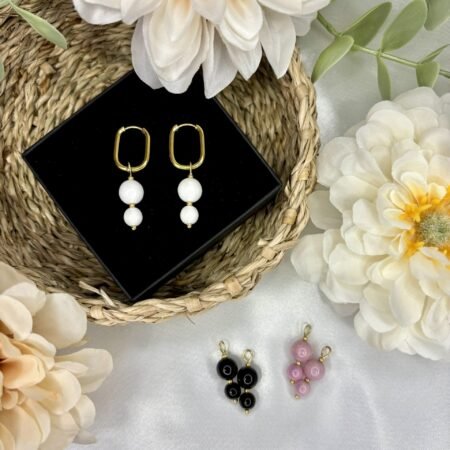 Vaihdokkaat-korvakorukokonaisuus, kulta-valkoinen